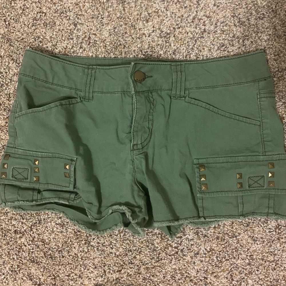 CUTE SHORTS